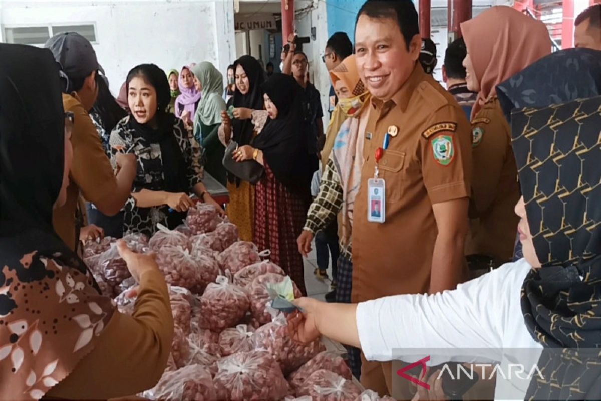 Pemkab Kotim siap distribusikan 2.000 paket sembako melalui pasar murah