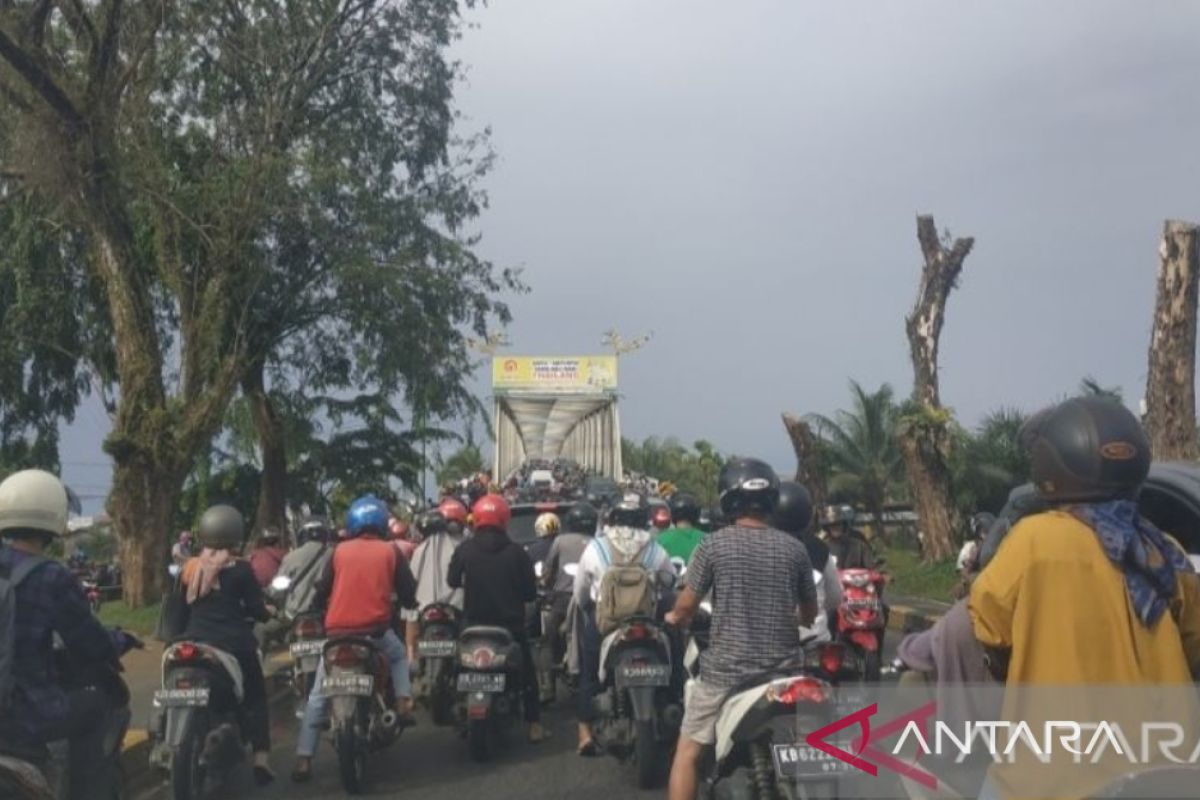 Pemkot Pontianak mulai lebarkan jalan menuju Jembatan Paralel Kapuas I