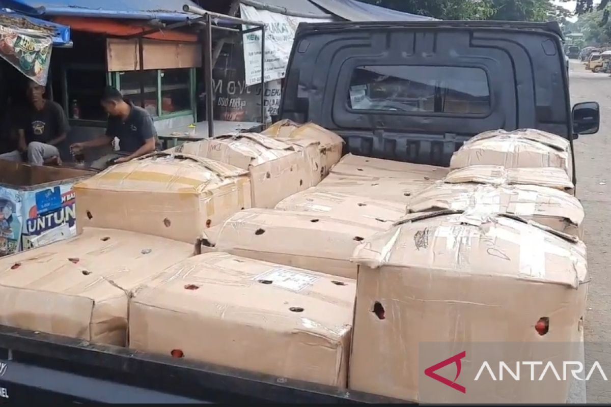 Ongkos pengiriman sayuran dari Pasar Induk Kramat Jati segera naik