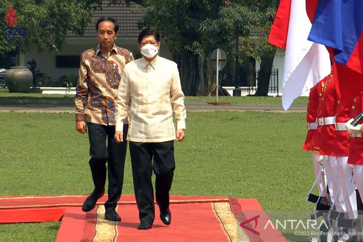 Jokowi sambut kedatangan Presiden Filipina di Istana Bogor