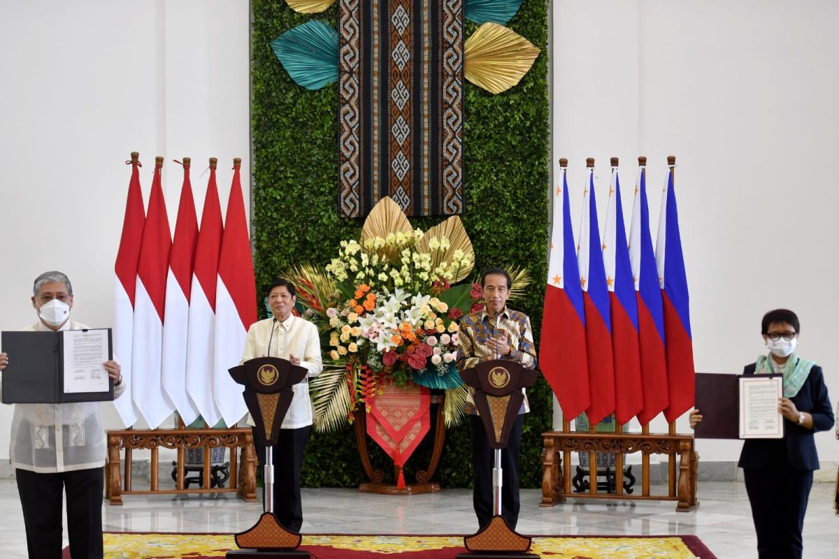 Jokowi, Marcos witness signing of four bilateral MoUs