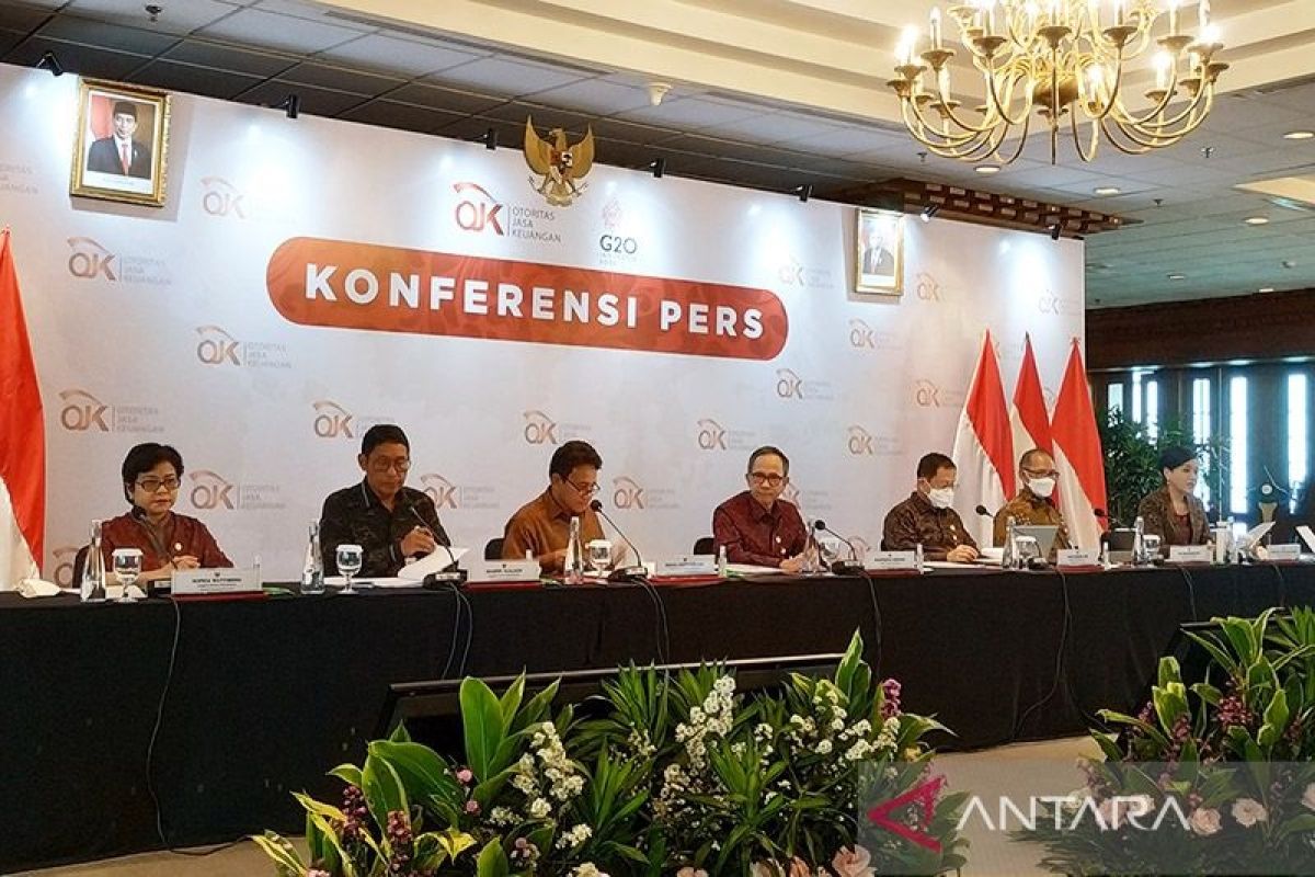 OJK optimistis ekonomi Indonesia tumbuh di atas 5 persen meski harga BBM naik