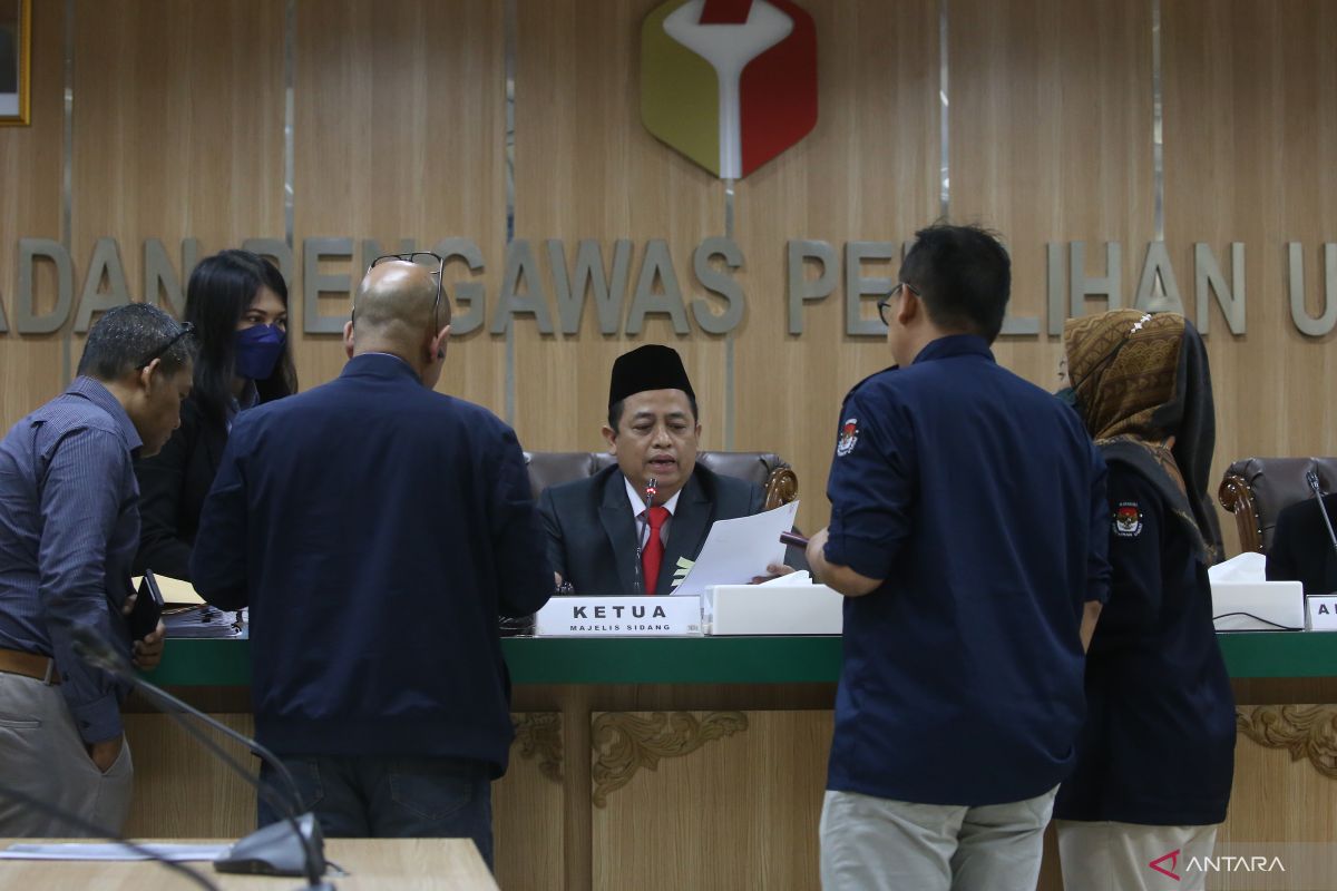 Bawaslu putuskan aduan tujuh partai politik terhadap KPU tak terbukti