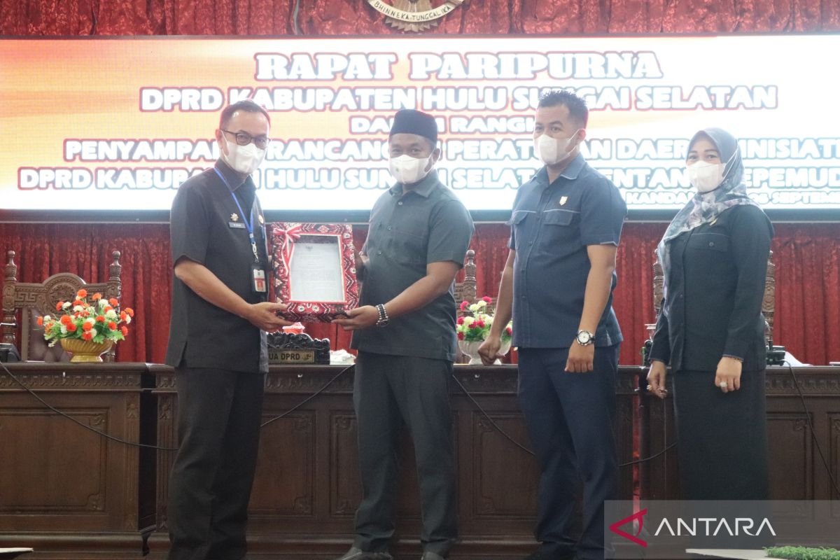 DPRD HSS sampaikan raperda inisiatif kepemudaan