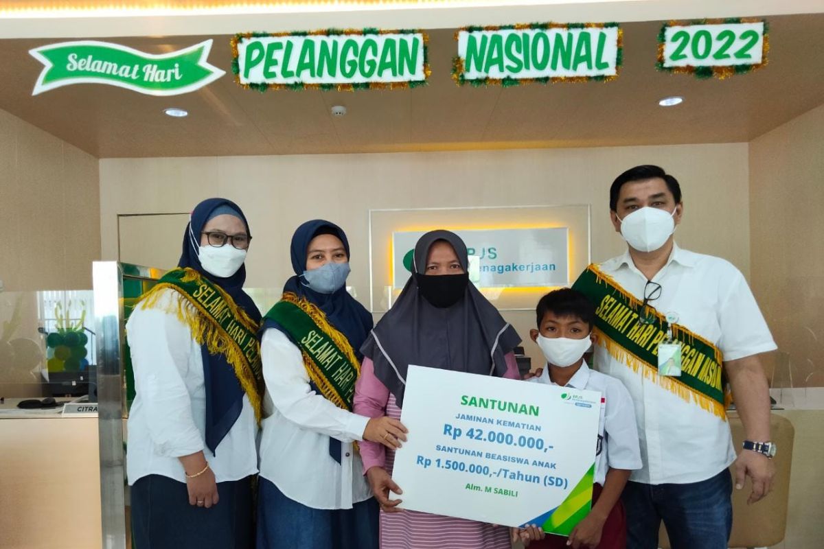 BPJS Ketenagakerjaan Bojonegoro rayakan Hari Pelanggan Nasional 2022