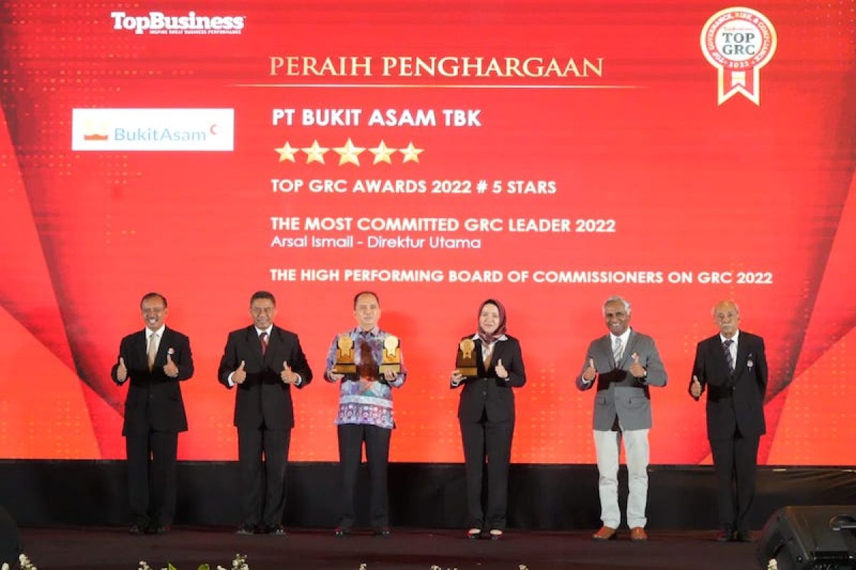 PTBA raih tiga penghargaan TOP GRC Awards 2022