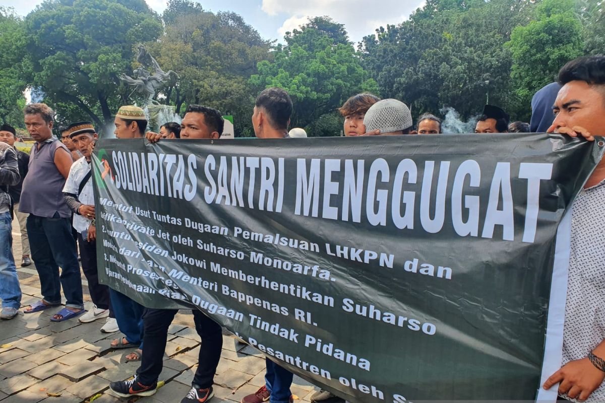 Setelah dipecat dari Ketum PPP, Suharso Monoarfa diminta mundur dari jabatan menteri