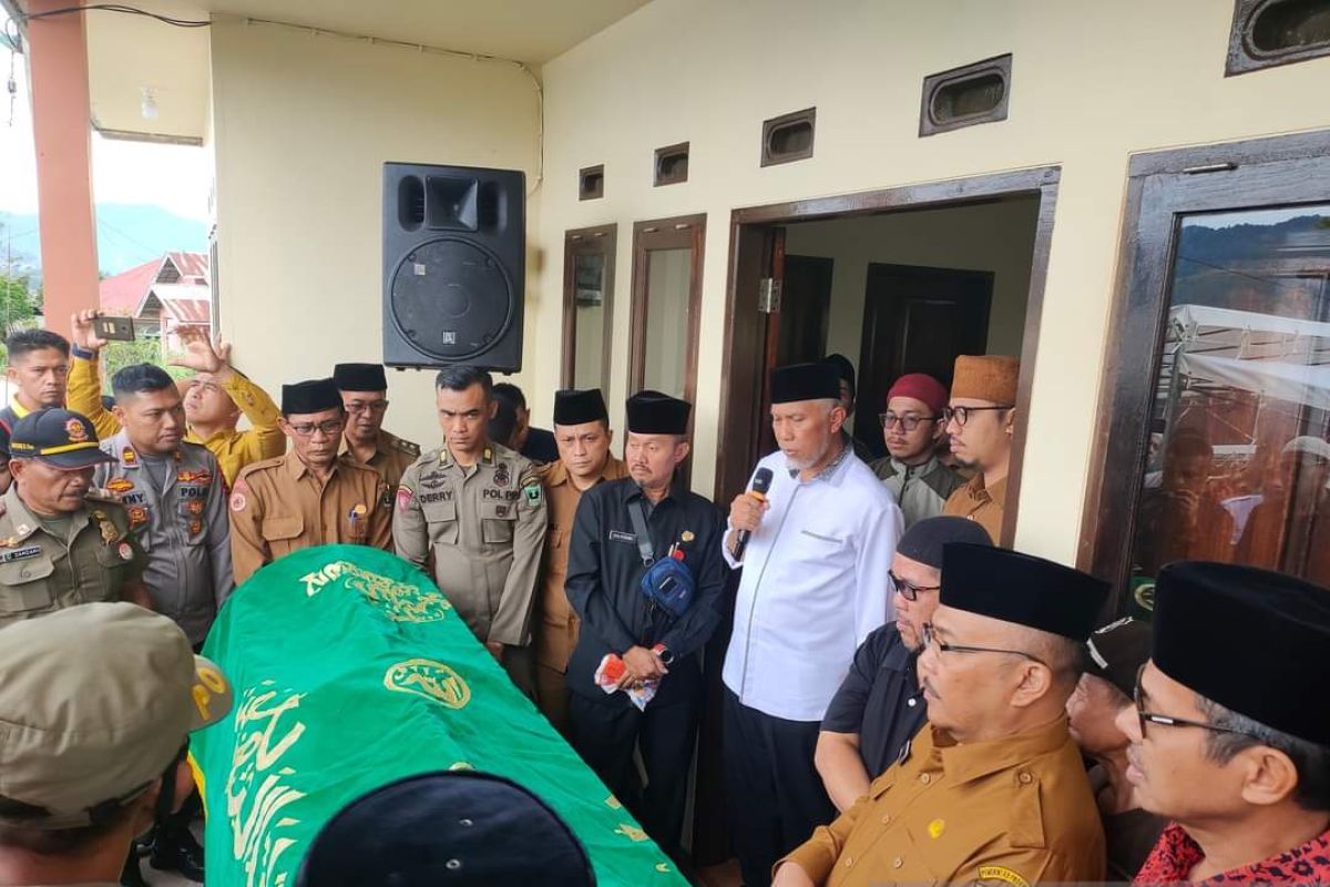 Gubernur Sumbar berduka, ayahandanya wafat