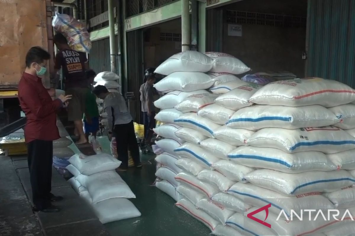 Pedagang beras di Cipinang minta pemerintah gelar operasi pasar