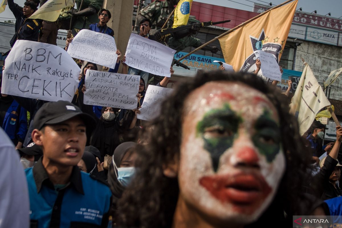 Hoaks! Video demo mahasiswa Jakarta tolak kenaikan harga BBM dan tuntut Jokowi mundur
