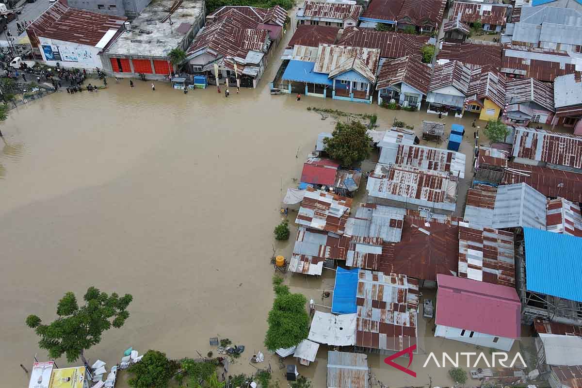 Hujan lebat berpeluang terjadi di Lampung dan sebagian besar provinsi