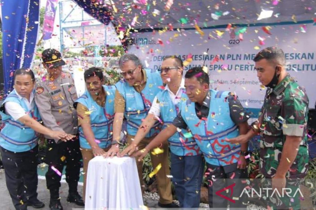 Pj Gubernur Bangka Belitung resmikan operasi SPKLU jelang G20 di Belitung