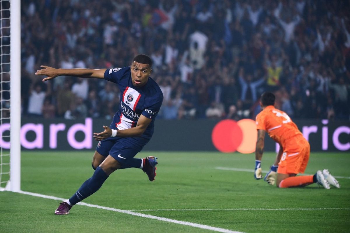 Kylian Mbappe bantah tidak bahagia dan ingin tinggalkan PSG