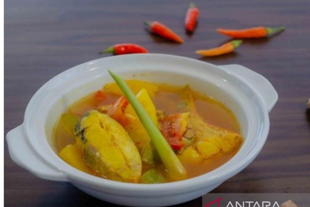 Ala Carte ASTON Ketapang hadirkan Ikan Asam Pedas