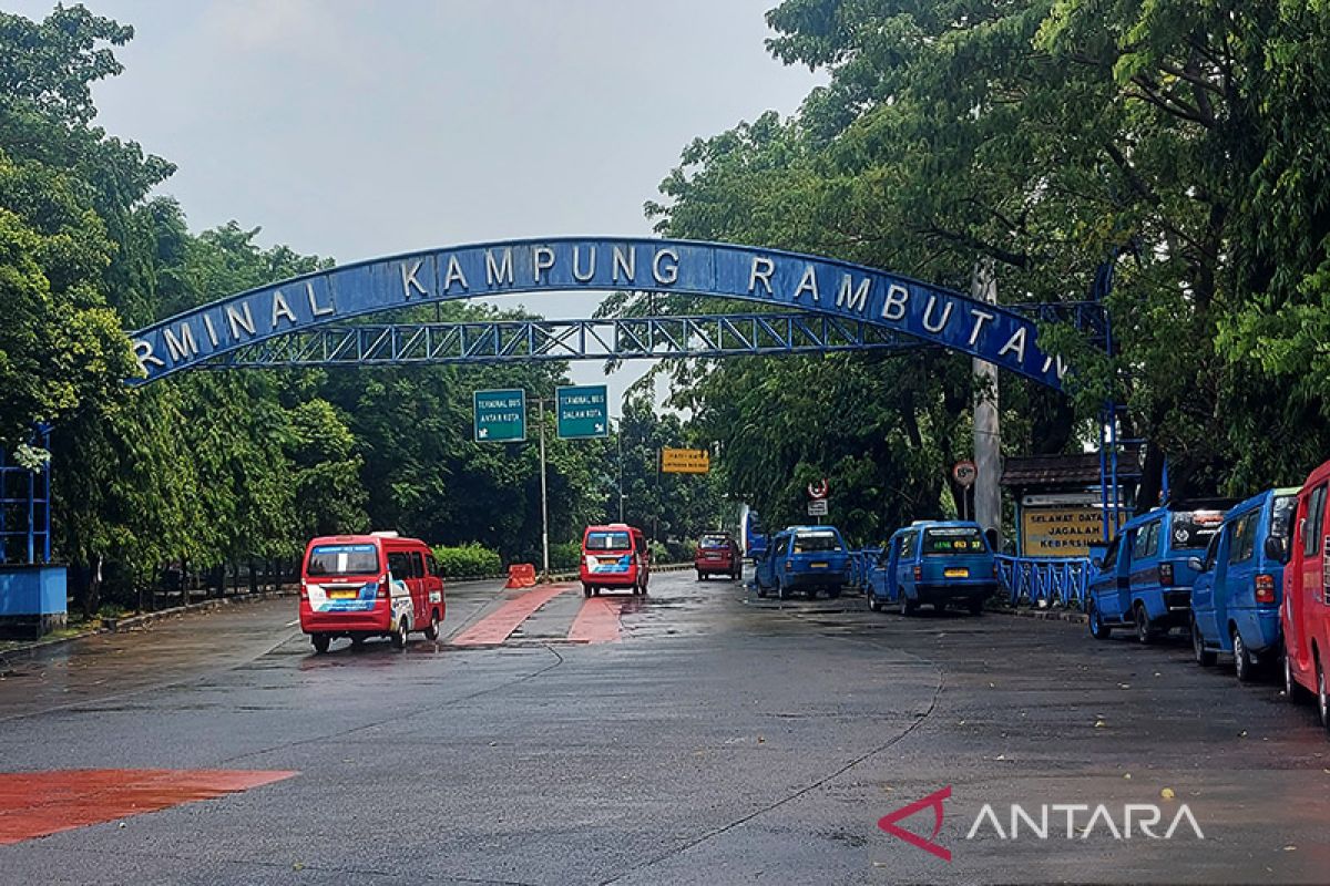 Kenaikan harga tiket bus di Kampung Rambutan tak bisa dihindari