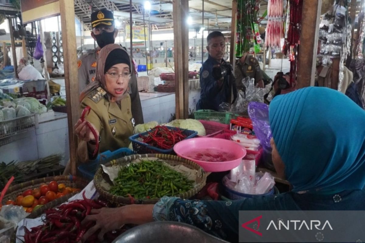 Pemkab Batang pastikan harga kebutuhan pokok masih stabil