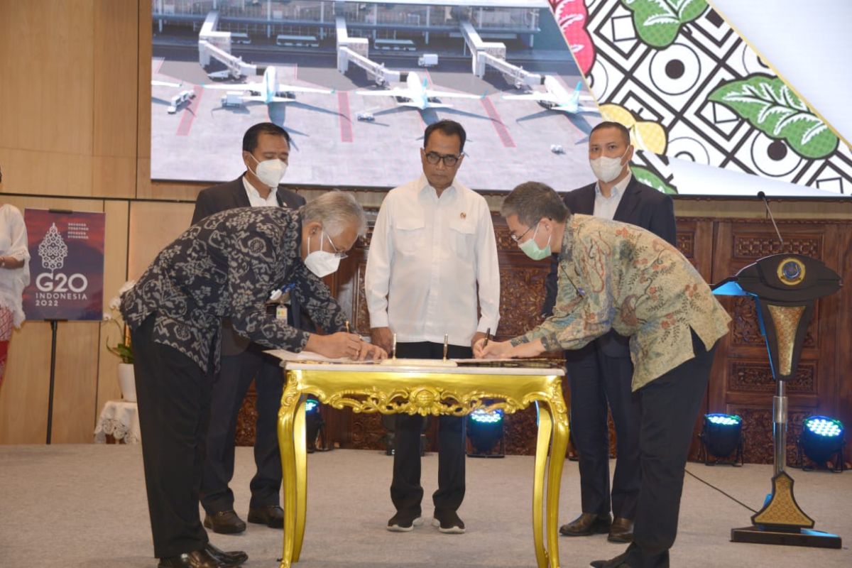 Proyek bandara pertama oleh swasta di Kediri Jatim ditandatangani