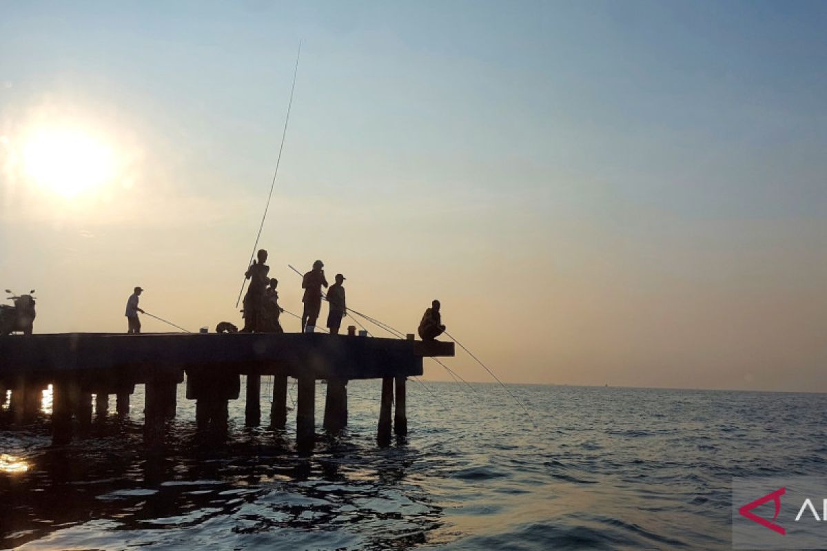 Pejabat pemda ibaratkan laut di Kepulauan Seribu seperti 'emas biru'