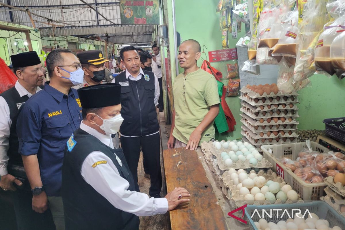 Forkopimda Situbondo pantau harga bahan pokok di pasar tradisional