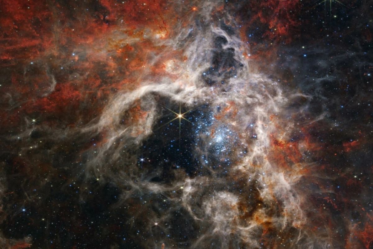 Penampakan Nebula Tarantula yang ditangkap teleskop Webb NASA
