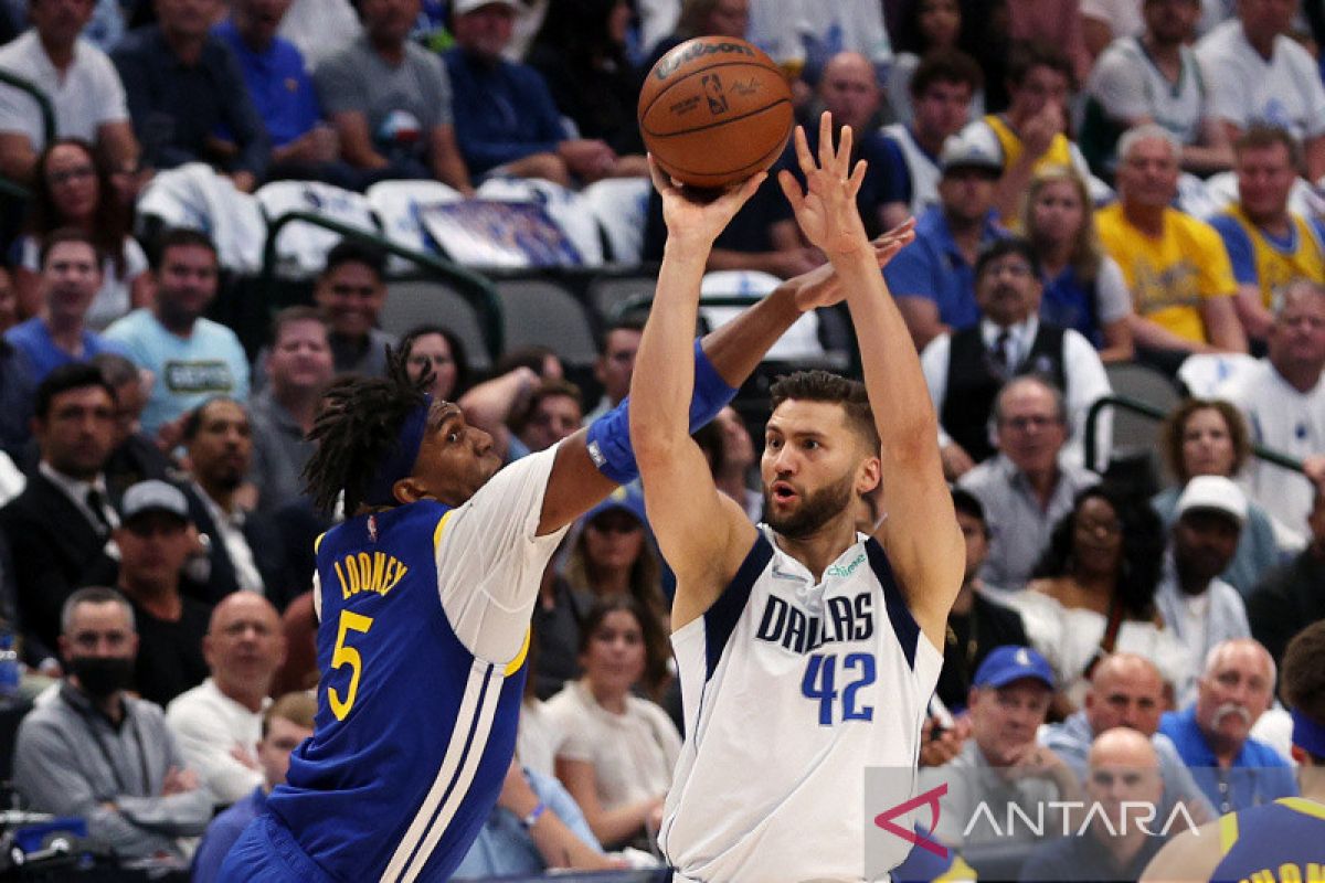 NBA: Mavericks perpanjang kontrak Maxi Kleber tiga tahun