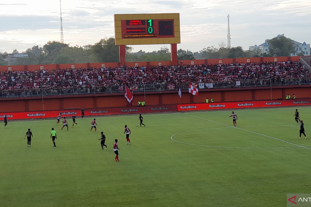 Madura United ungguli Bhayangkara FC 1-0 pada babak pertama