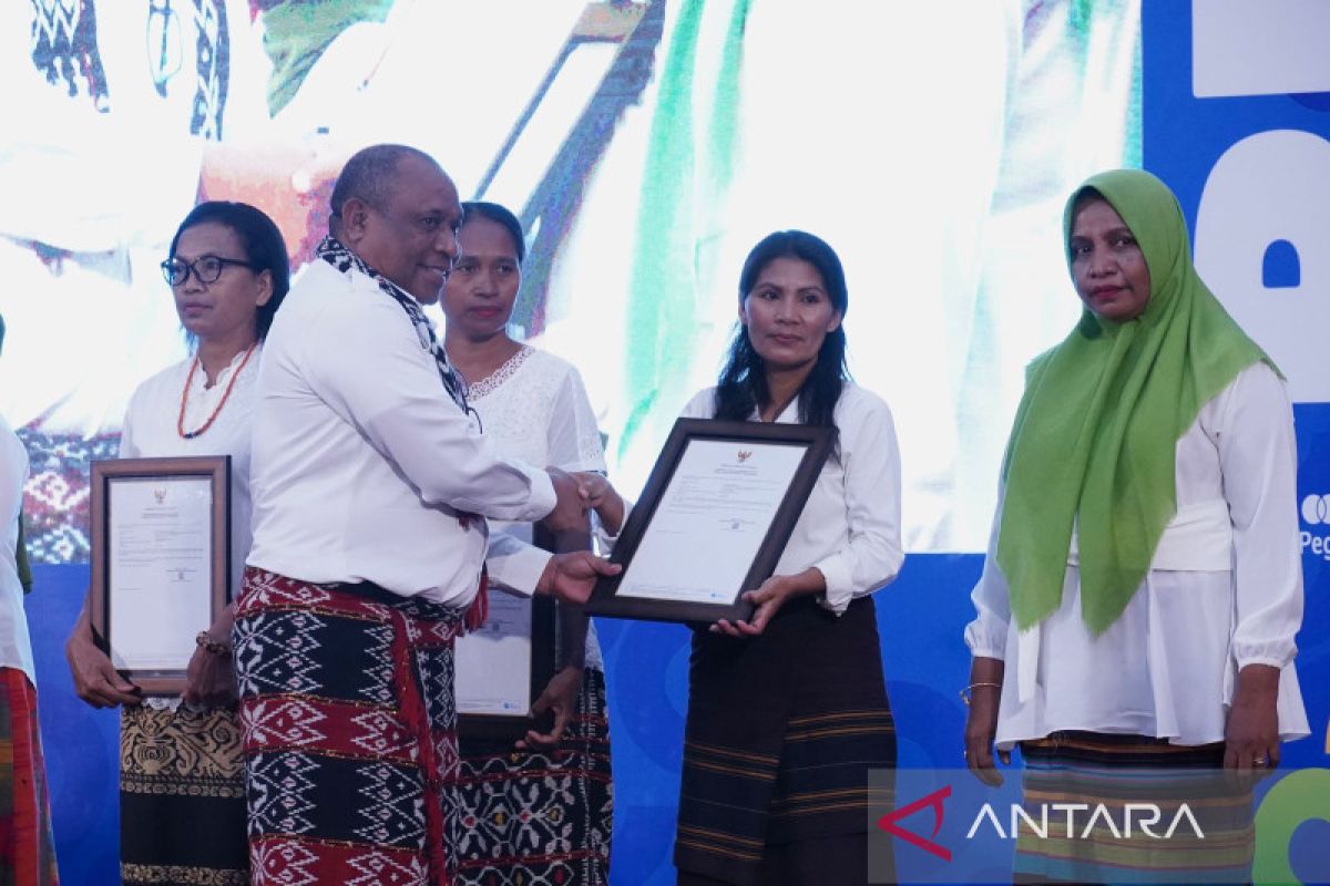 PNM beri pelatihan dan serahkan NIB bagi 500 nasabah perempuan di NTT