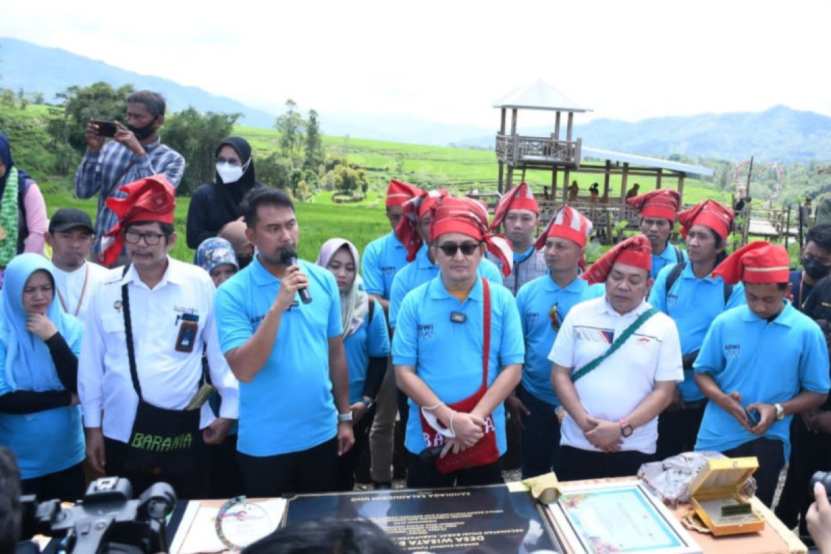 Kemenparekraf mengagumi keindahan Desa Wisata Barania Sinjai