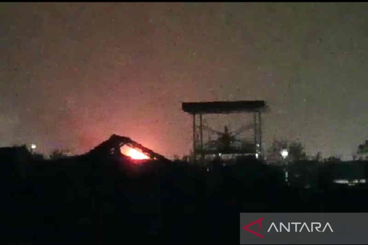 Tangki Pertamina di Integrated Terminal Balongan terbakar