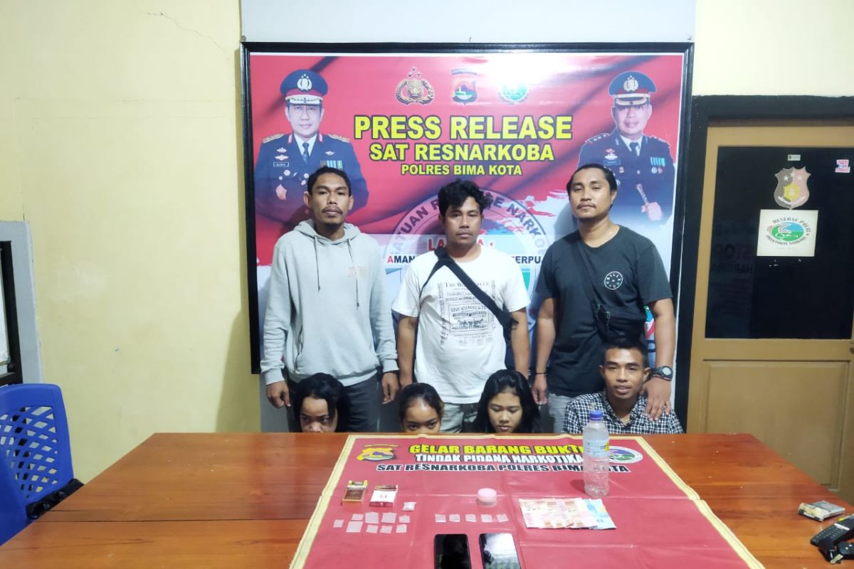 Penyalahgunaan narkotika, tiga wanita dan satu pria ditangkap Tim Cobra Alpha