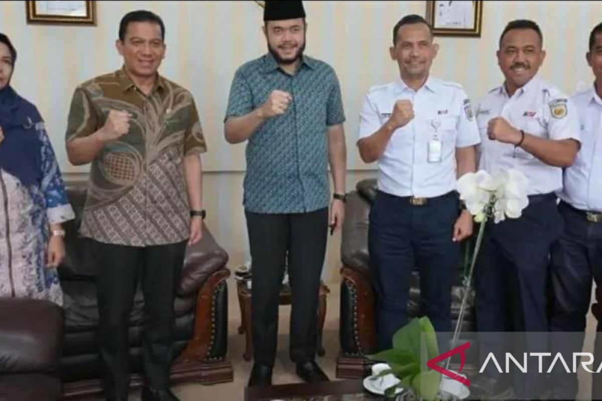 Pemkot Padang Panjang bahas rencana kerja sama dengan PT KAI DivreSumbar