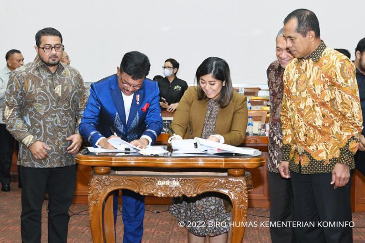 Approval on PDP Bill historic for Indonesia's digital sector: Minister