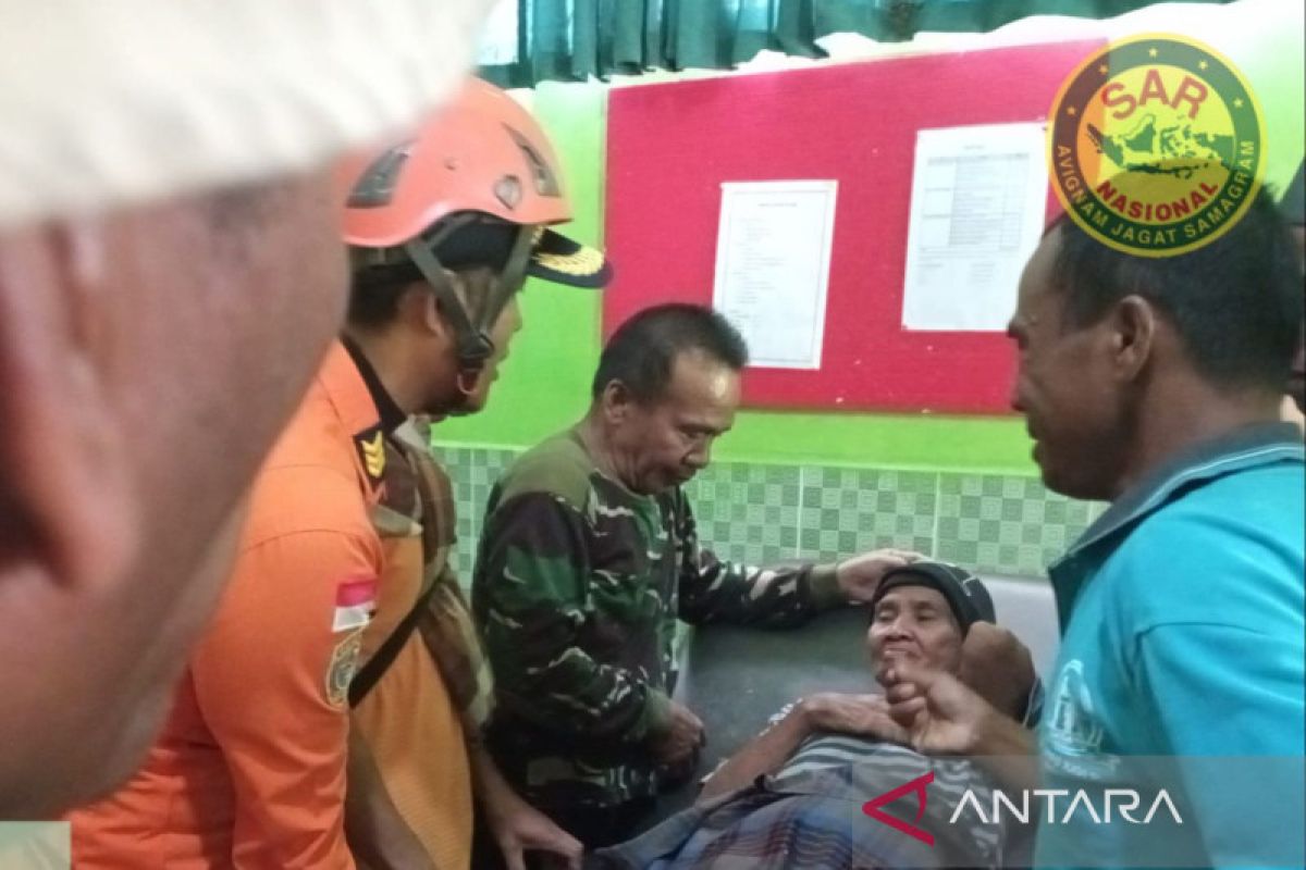 Basarnas temukan nenek terseret arus sungai dalam keadaan selamat