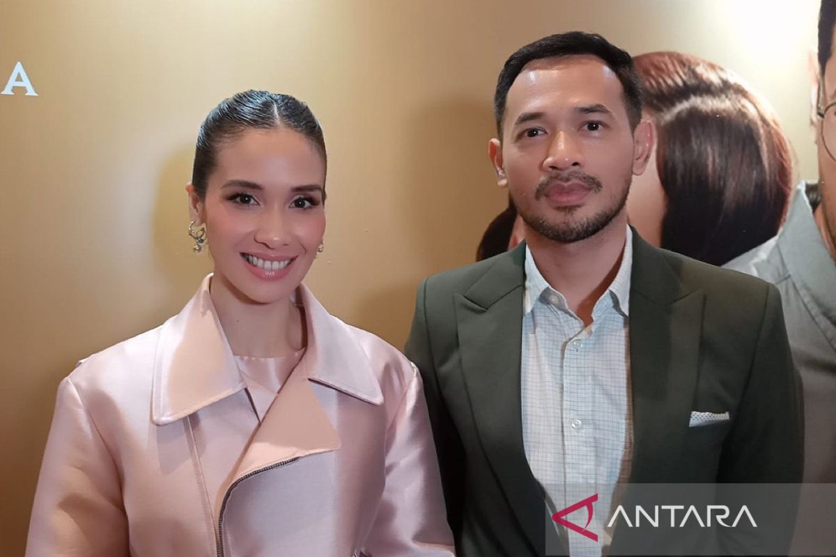 Marsha Timothy & Oka Antara petik banyak pelajaran di film "Noktah Merah Perkawinan"