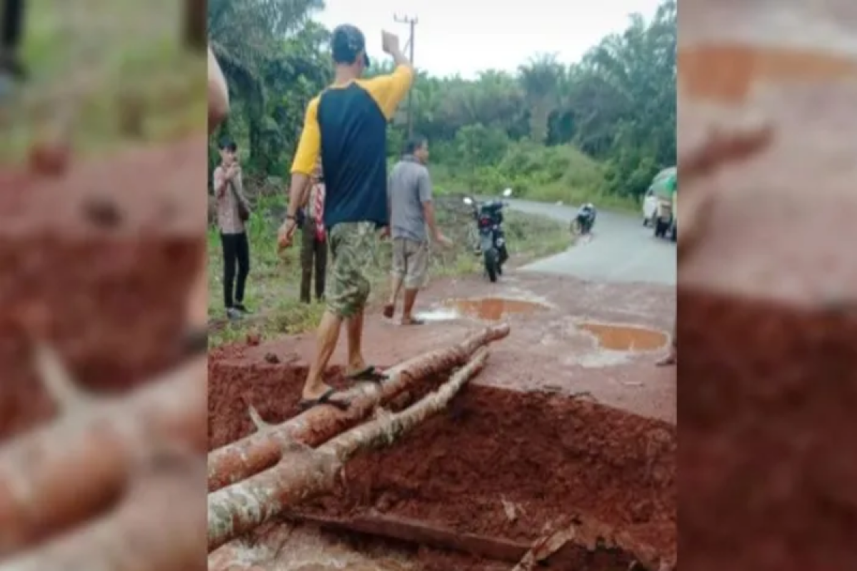Satu jembatan runtuh dan ratusan rumah terendam di Kotawaringin Timur