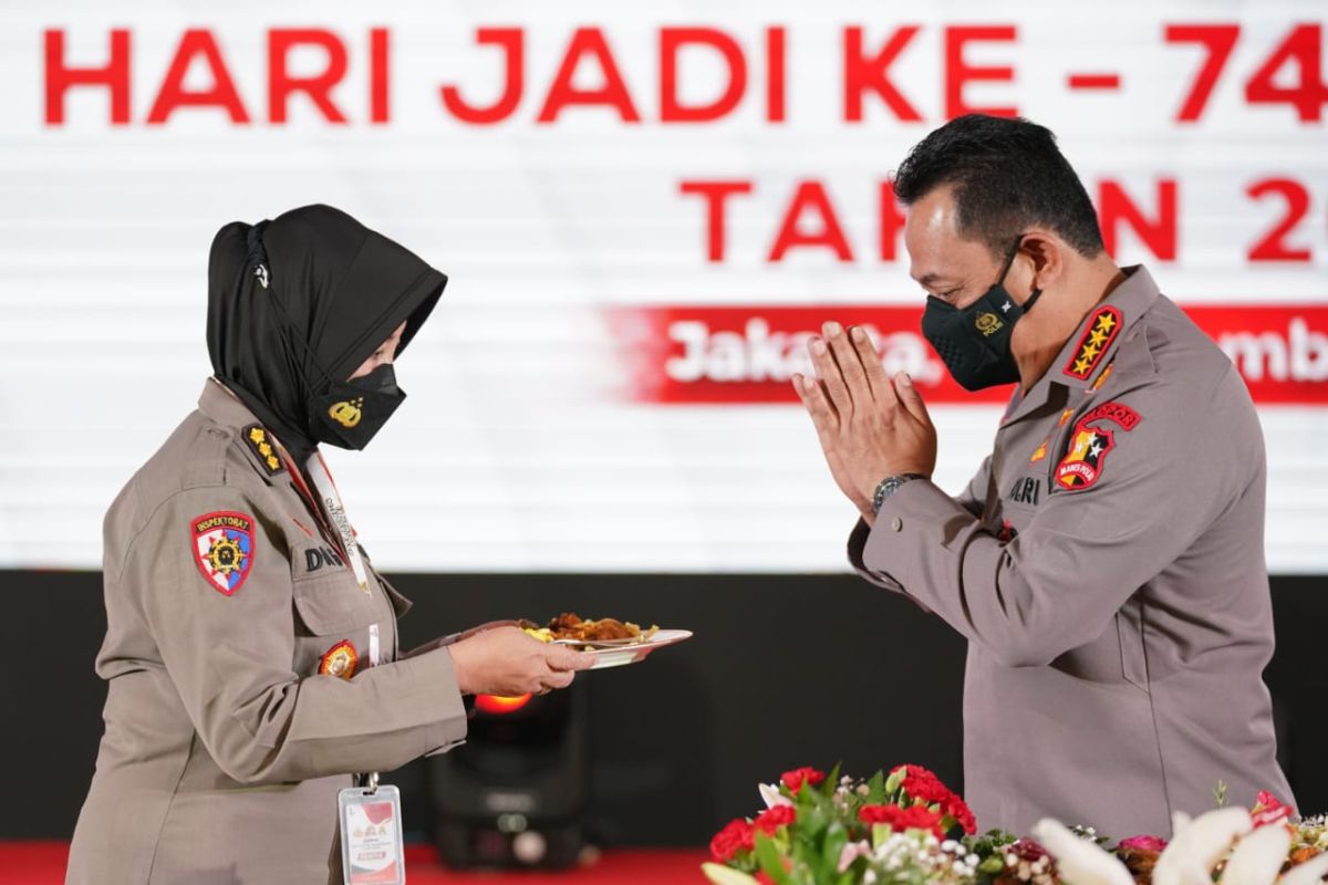 Kapolri Listyo Sigit: Polwan garda terdepan Polri raih kepercayaan masyarakat