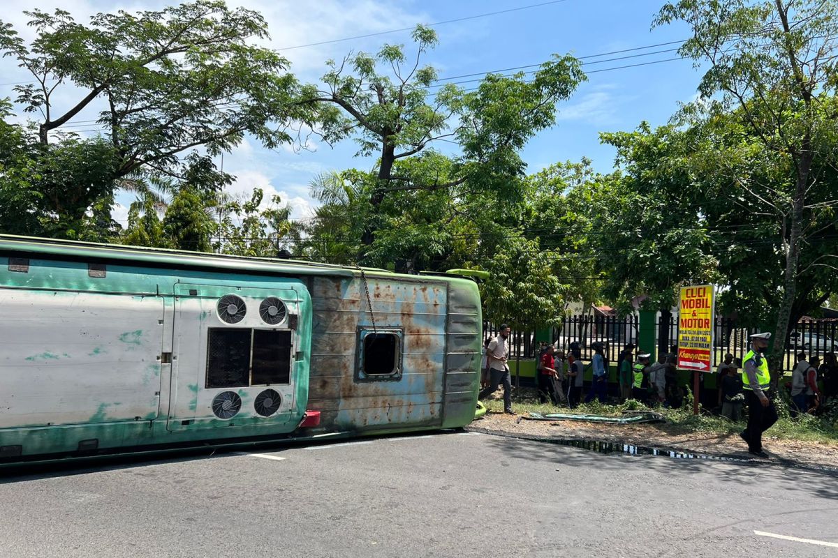Kecelakaan bus di Nganjuk, polisi masih selidiki penyebabnya