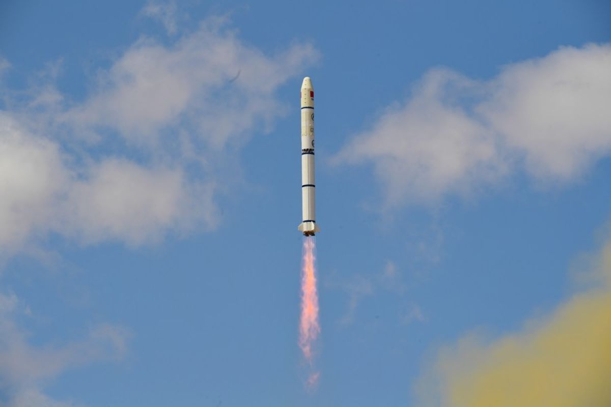 Roket  terlama milik China peringati 40 tahun debut peluncurannya