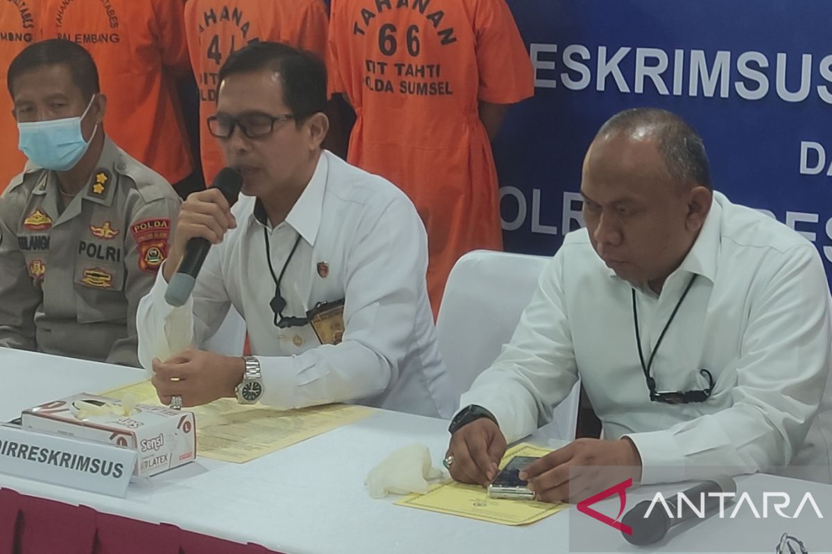 Tersangka korupsi pembangunan RS Kusta Palembang DPO