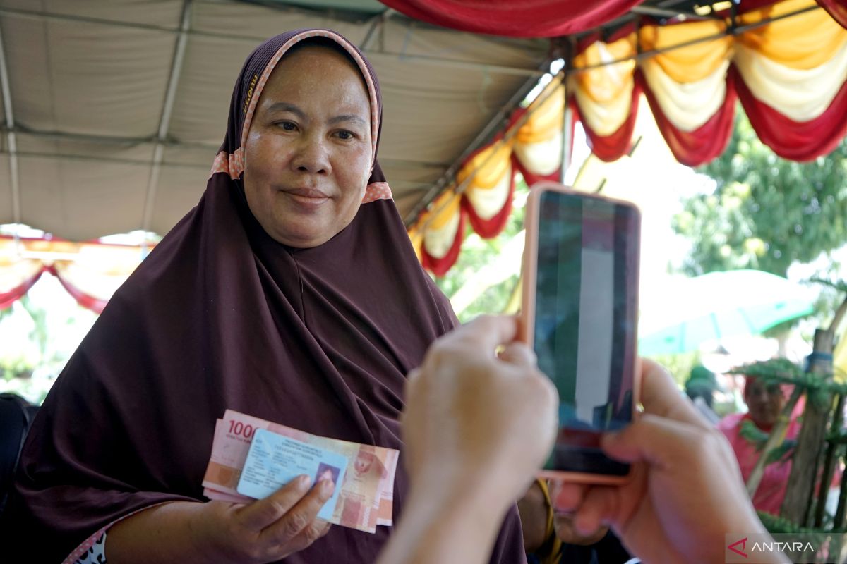 PT Pos Indonesia mulai salurkan BLT BBM di Kabupaten Gorontalo