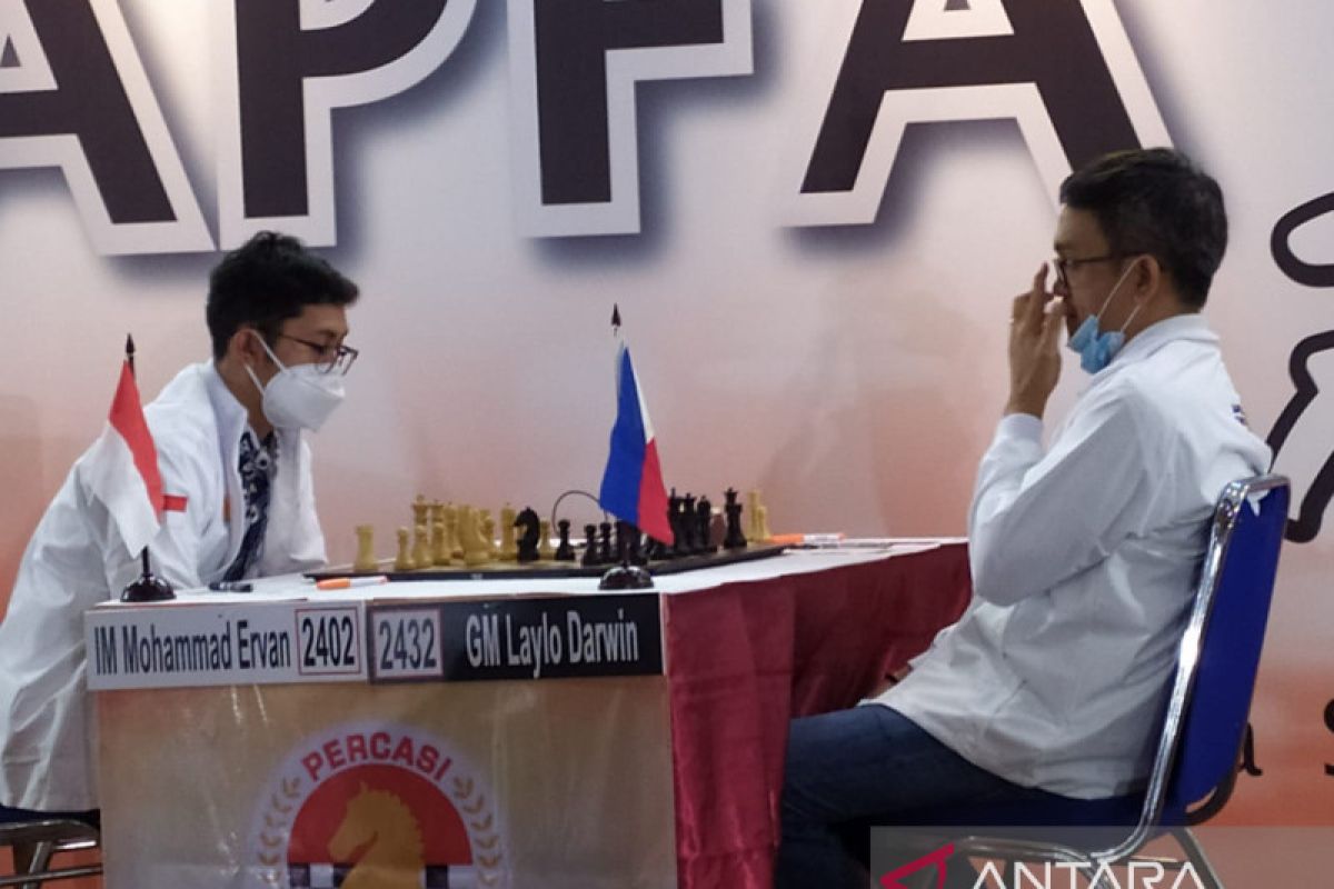 IM Ervan kalahkan GM Laylo pada laga pembuka Japfa Chess Festival 2022