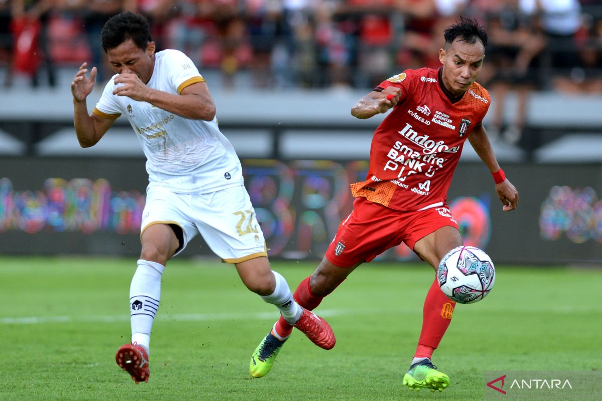 Bali United menang telak 6-0 atas Dewa United