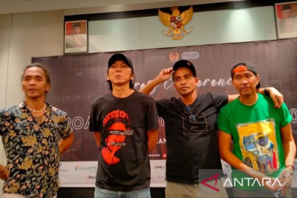 Kaka Slank mengaku rindu kumandang azan di Lombok