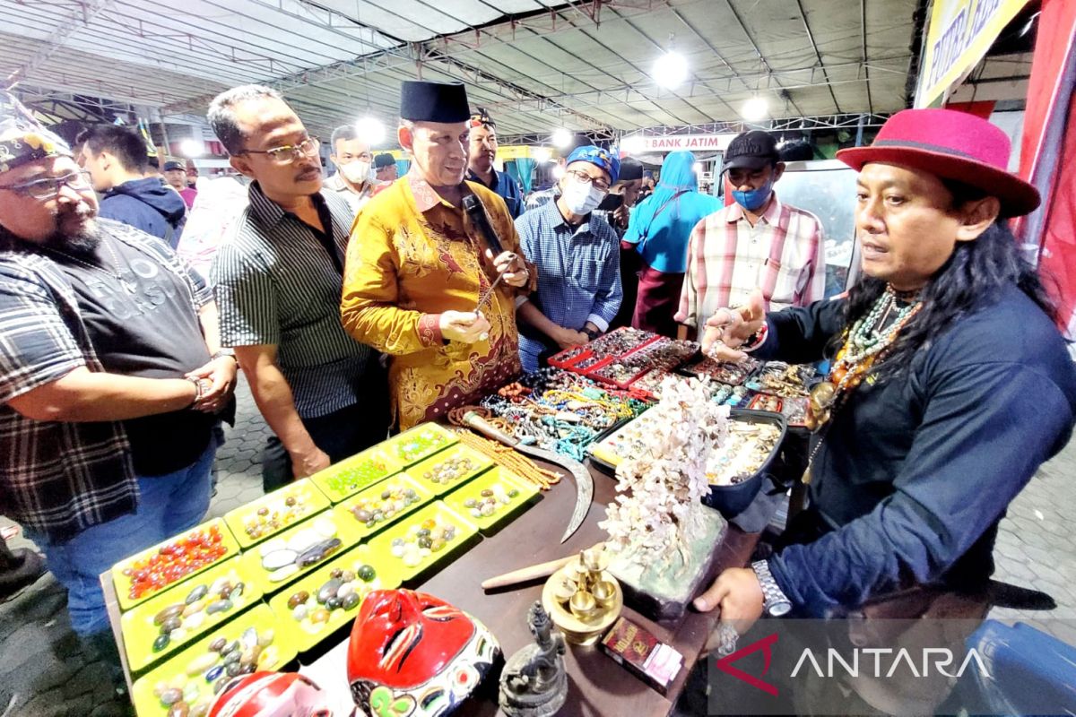 Pasar antik jadi daya ungkit perekonomian masyarakat Situbondo