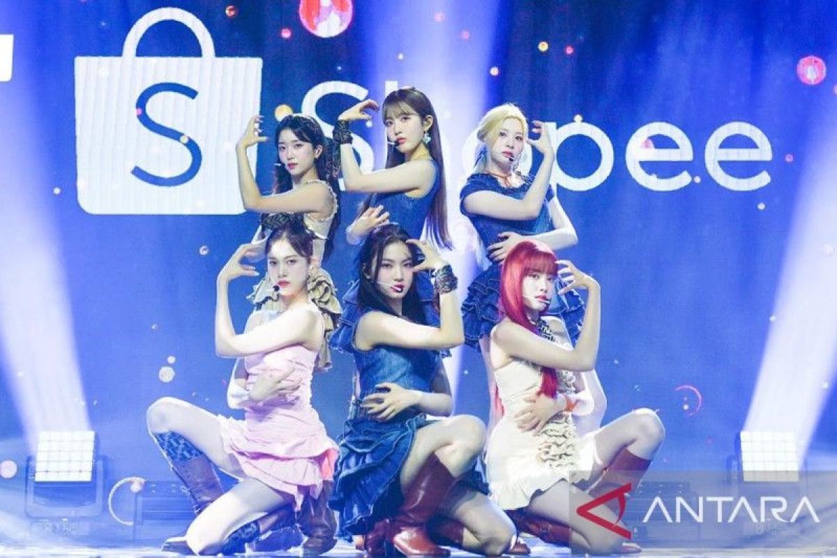 Grup idola K-pop STAYC sapa penggemar di Indonesia lewat Shopee 9.9