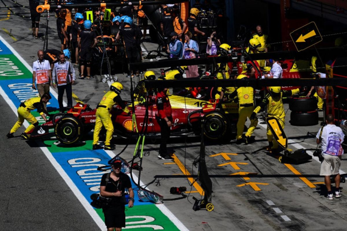 Ferrari sabet  "pole" GP Italia