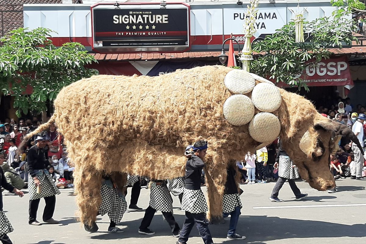 Kirab budaya dan rapat raksasa menyemarakkan kegiatan G20 kebudayaan