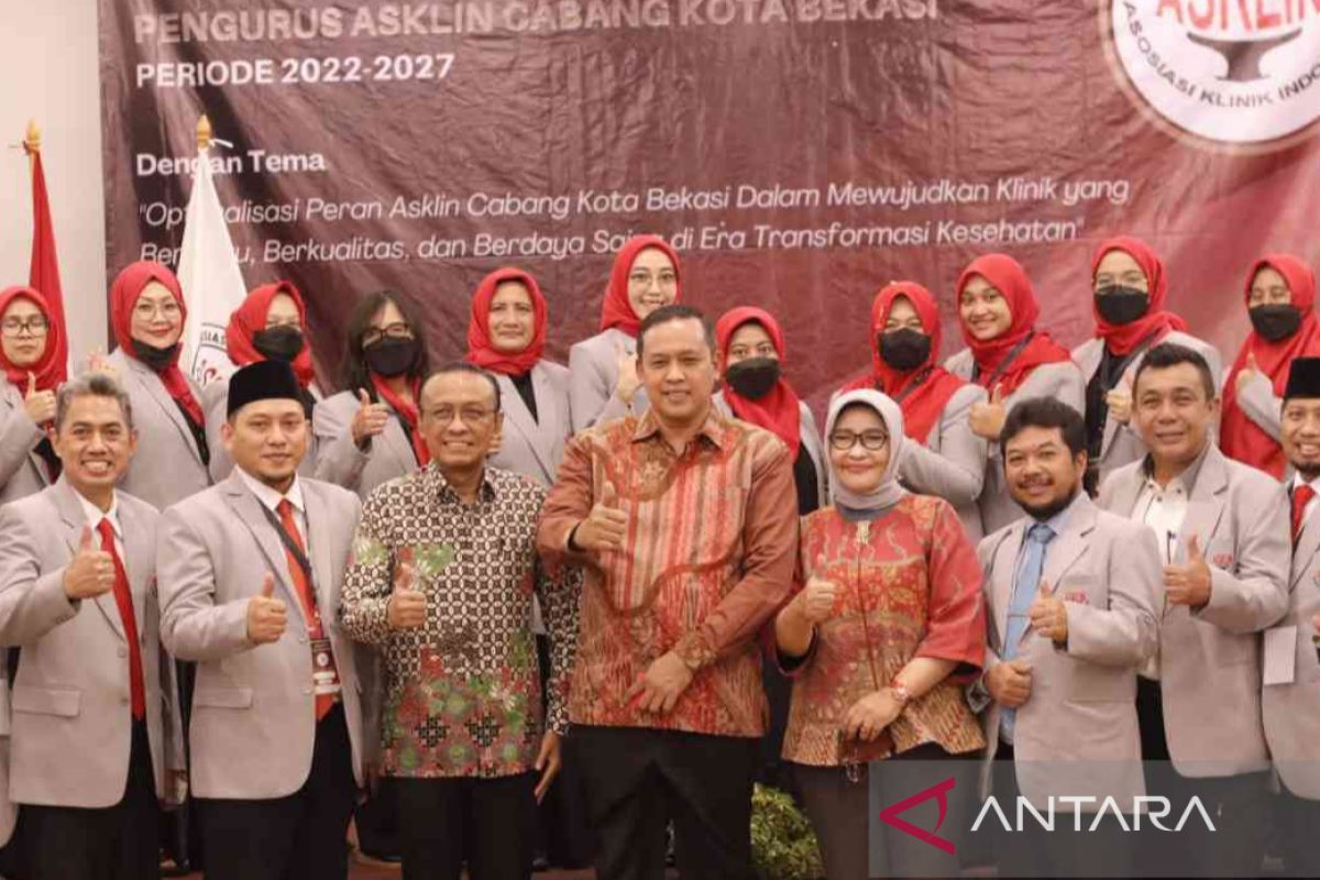 Wali Kota lantik pengurus Asosiasi Klinik Indonesia Cabang Kota Bekasi