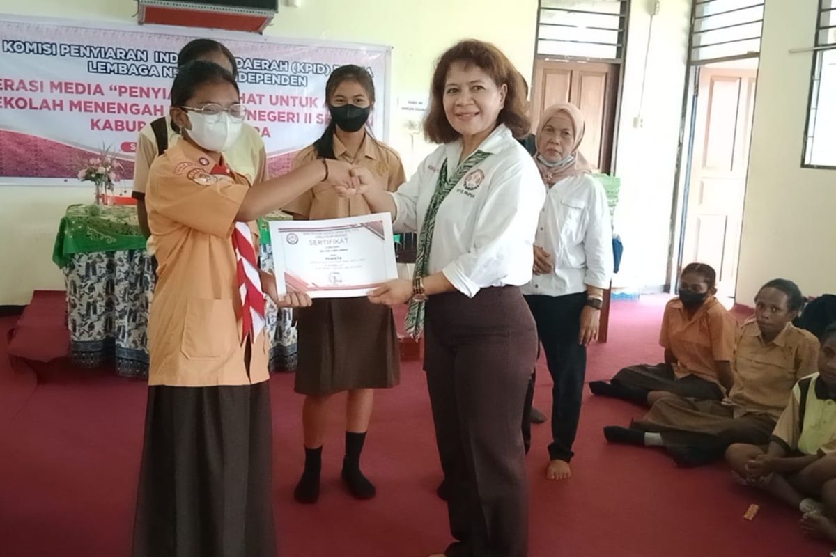 KPID Papua dorong pelajar SMP cerdas pilih konten siaran