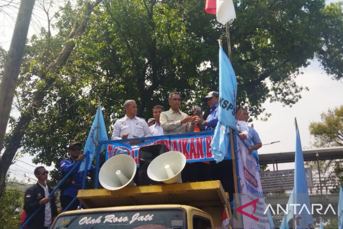 Temui buruh, Kasetpres berjanji tindak lanjuti tuntutan